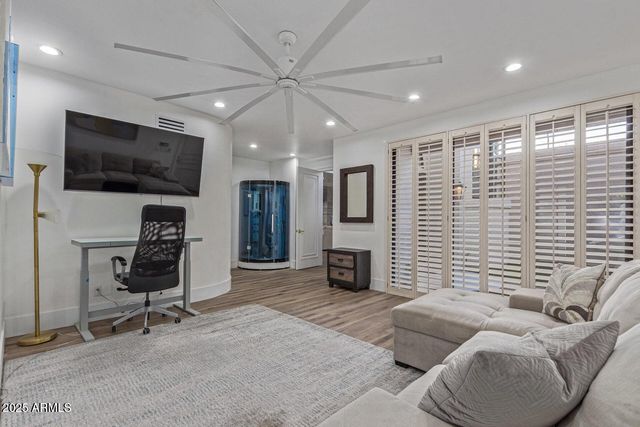 10113 E TOPAZ Drive, Scottsdale, AZ 85258