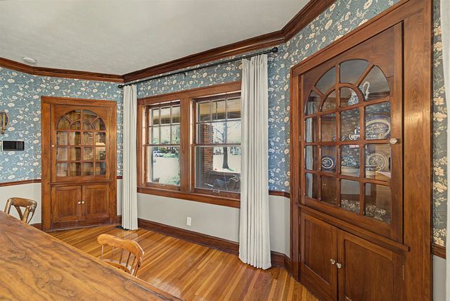 833 S Santa Fe, Salina, KS 67401