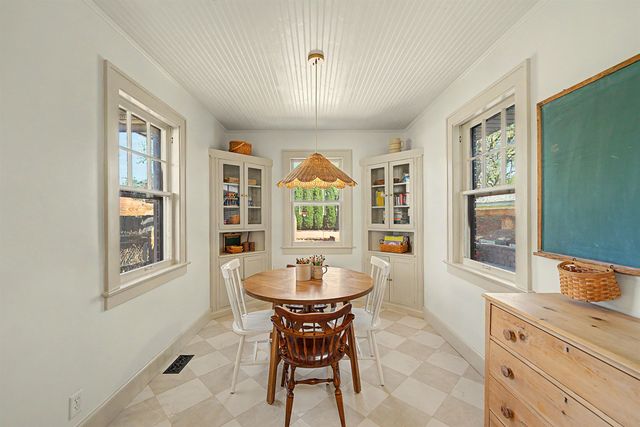 833 S Santa Fe, Salina, KS 67401