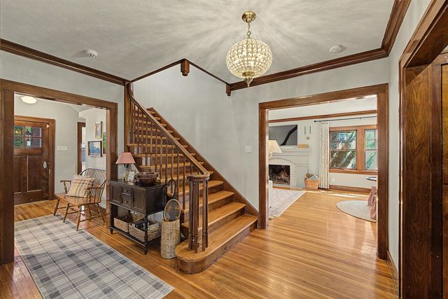 833 S Santa Fe, Salina, KS 67401