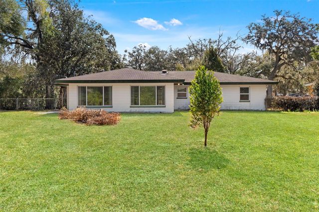 5067 MOCKINGBIRD DRIVE, Dade City, FL 33523