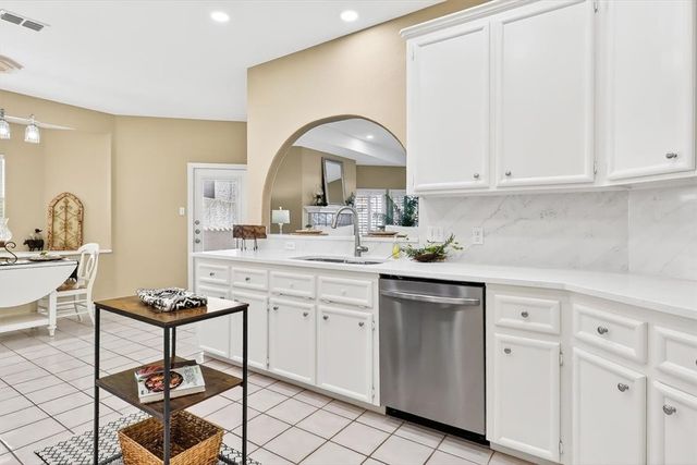 15222 Isla Pinta Ct, Corpus Christi, TX 78418