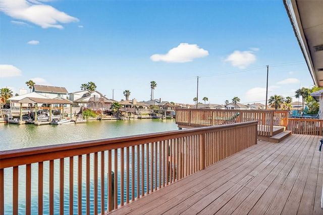 15222 Isla Pinta Ct, Corpus Christi, TX 78418