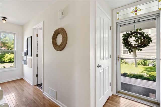 1501 Amos Bennett Street, Grayslake, IL 60030