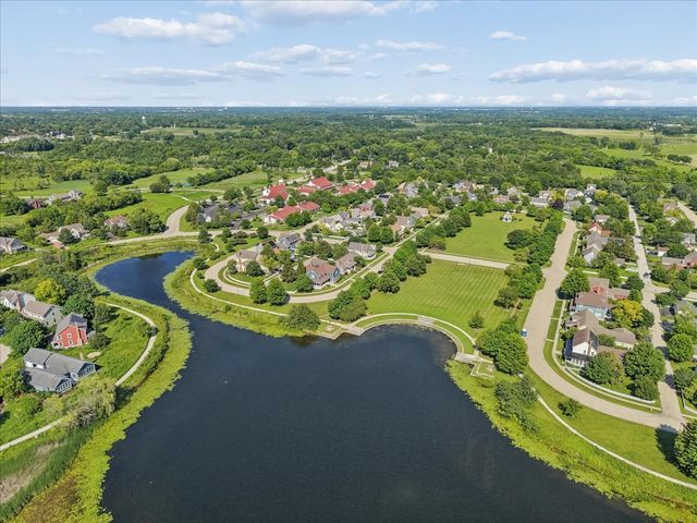 1501 Amos Bennett Street, Grayslake, IL 60030