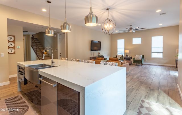 340 E OSBORN Road 1, Phoenix, AZ 85012