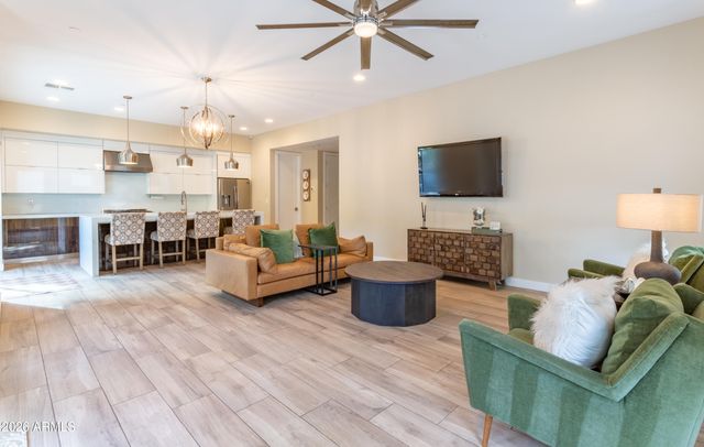 340 E OSBORN Road 1, Phoenix, AZ 85012