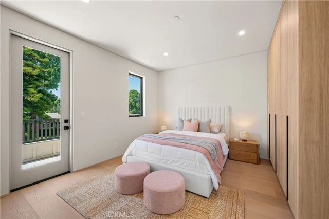 16728 Morrison Street, Encino, CA 91436