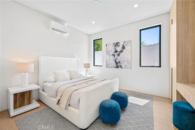 16728 Morrison Street, Encino, CA 91436