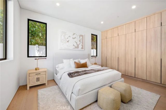 16728 Morrison Street, Encino, CA 91436