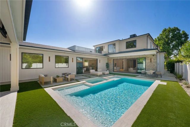 16728 Morrison Street, Encino, CA 91436