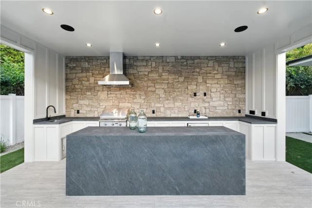 16728 Morrison Street, Encino, CA 91436