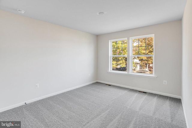 2804 WHITE TAIL DR, Locust Grove, VA 22508