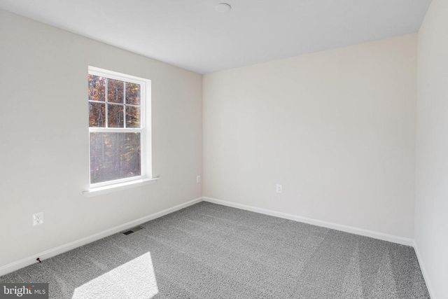 2804 WHITE TAIL DR, Locust Grove, VA 22508