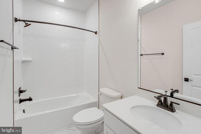 2804 WHITE TAIL DR, Locust Grove, VA 22508