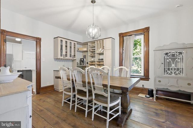 355 MAIN ST, Red Hill, PA 18076