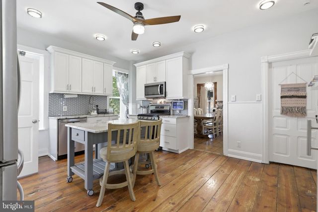 355 MAIN ST, Red Hill, PA 18076