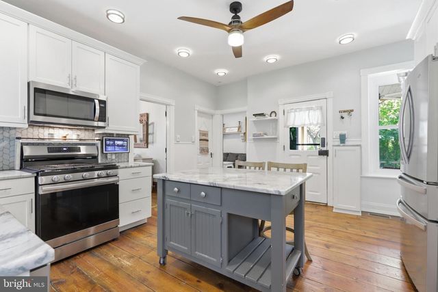 355 MAIN ST, Red Hill, PA 18076