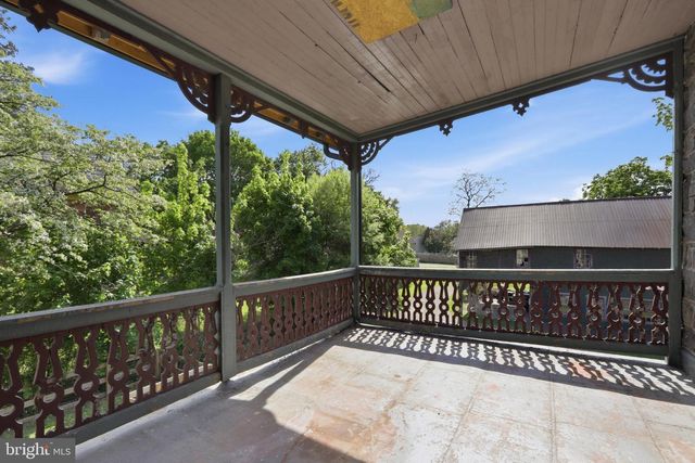 355 MAIN ST, Red Hill, PA 18076