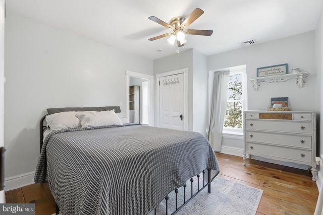355 MAIN ST, Red Hill, PA 18076