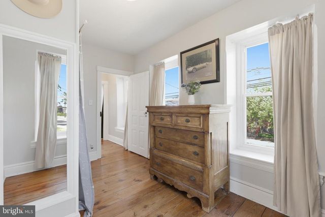 355 MAIN ST, Red Hill, PA 18076