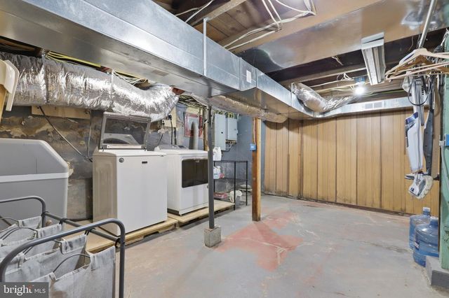 355 MAIN ST, Red Hill, PA 18076