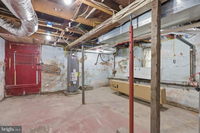 355 MAIN ST, Red Hill, PA 18076