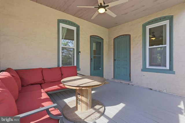 355 MAIN ST, Red Hill, PA 18076