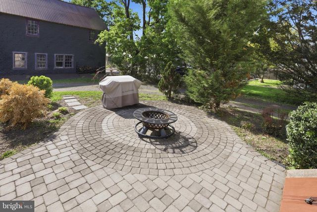 355 MAIN ST, Red Hill, PA 18076