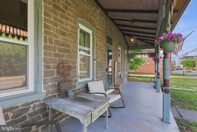 355 MAIN ST, Red Hill, PA 18076