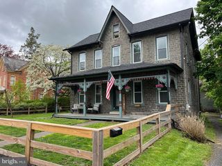 355 MAIN ST, Red Hill, PA 18076