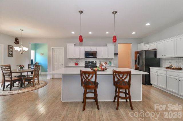 626 Kenway Loop, Mooresville, NC 28117