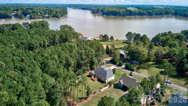 626 Kenway Loop, Mooresville, NC 28117