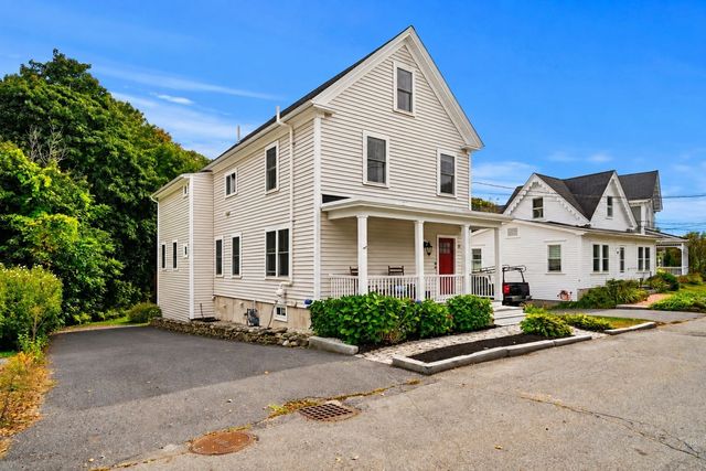 15 Court St B, Groton, MA 01450