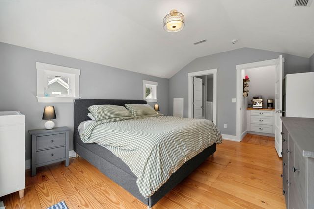 15 Court St B, Groton, MA 01450