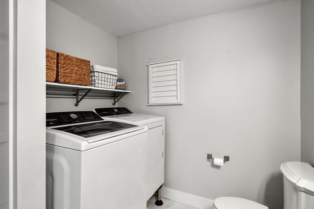 15 Court St B, Groton, MA 01450