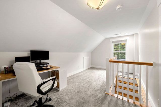15 Court St B, Groton, MA 01450