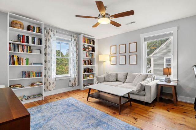 15 Court St B, Groton, MA 01450