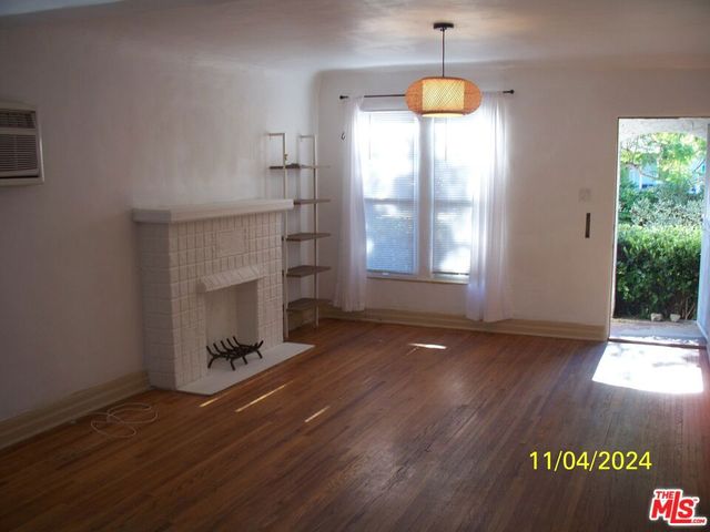 4354 Coolidge Avenue, Los Angeles, CA 90066