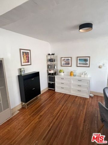 4354 Coolidge Avenue, Los Angeles, CA 90066