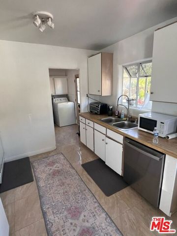 4354 Coolidge Avenue, Los Angeles, CA 90066