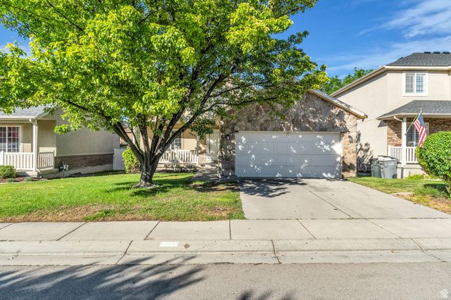 10695 S PINE GROVE WAY, South Jordan, UT 84009