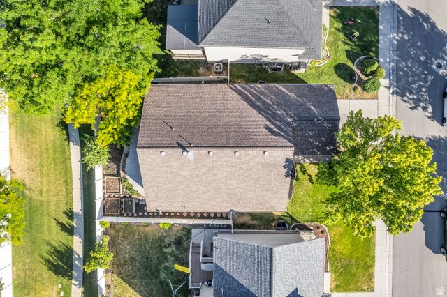 10695 S PINE GROVE WAY, South Jordan, UT 84009
