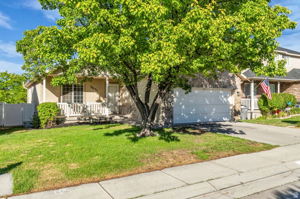 10695 S PINE GROVE WAY, South Jordan, UT 84009