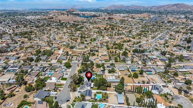 2383 Hialeah Circle, Norco, CA 92860