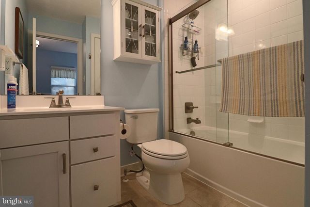 2412 AVONDALE OVERLOOK DR, Hyattsville, MD 20782