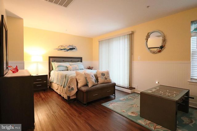 2412 AVONDALE OVERLOOK DR, Hyattsville, MD 20782