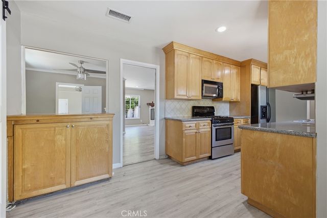 5521 Mclennan Avenue, Encino, CA 91436