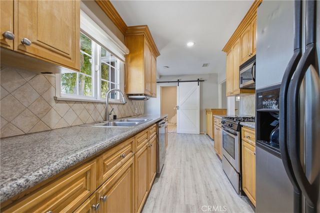 5521 Mclennan Avenue, Encino, CA 91436