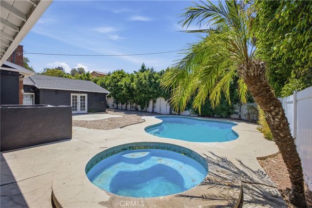 5521 Mclennan Avenue, Encino, CA 91436